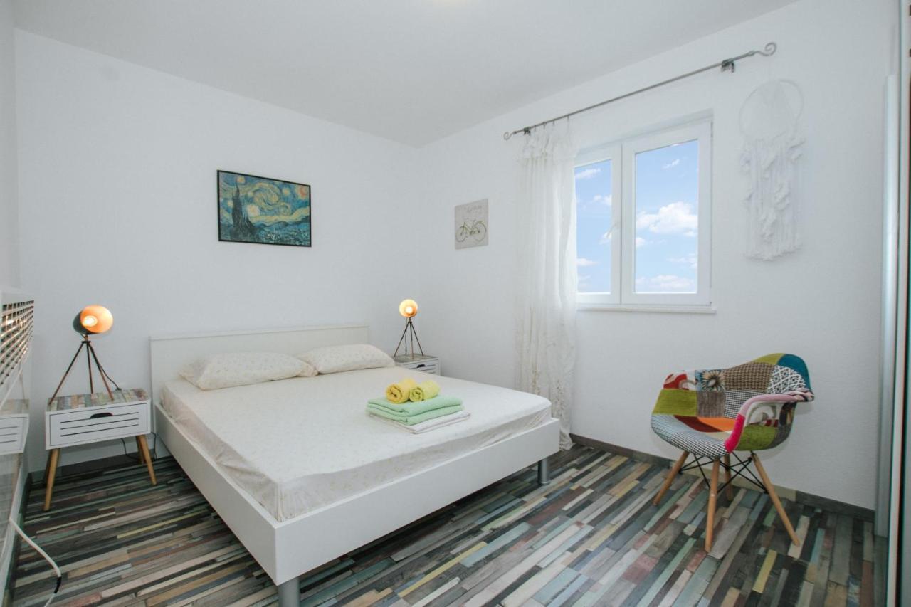 Apartman Bagattino-Trogir Near Old Town 외부 사진